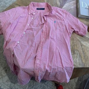 Short sleeve button down
